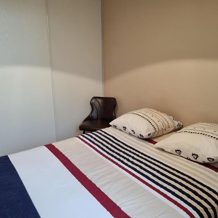 Appartement 1 Chambre Avec Piscine Uzès Dış mekan fotoğraf