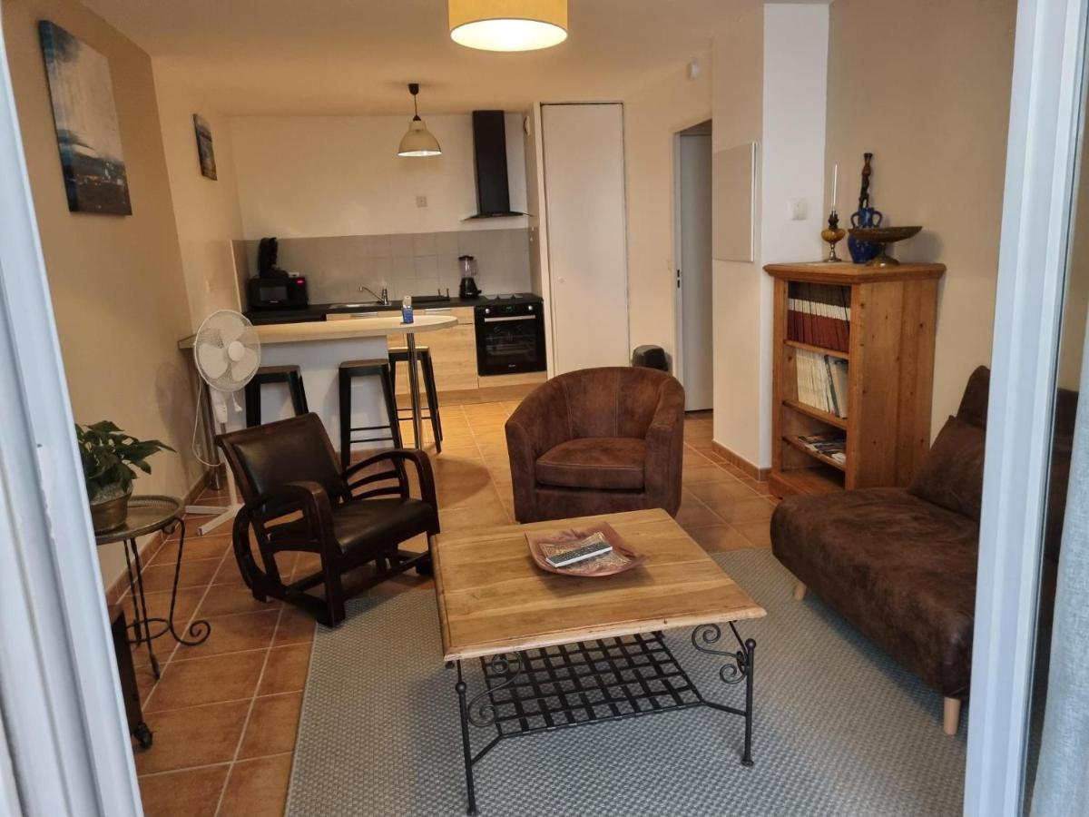 Appartement 1 Chambre Avec Piscine Uzès Dış mekan fotoğraf